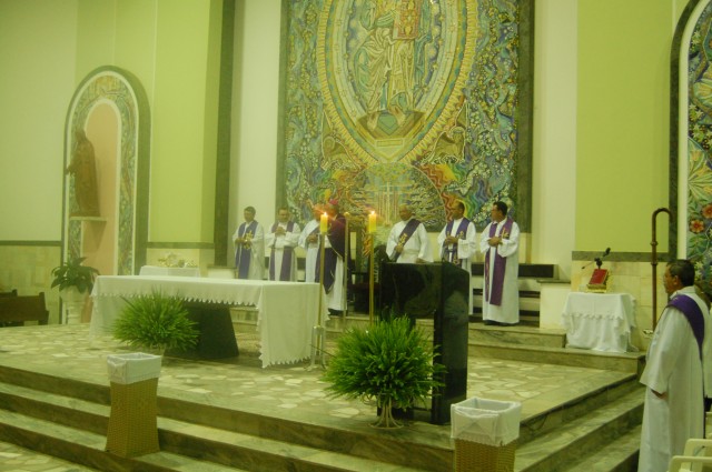 Missa especial celebra os 11 anos de Episcopado de Dom Redovino