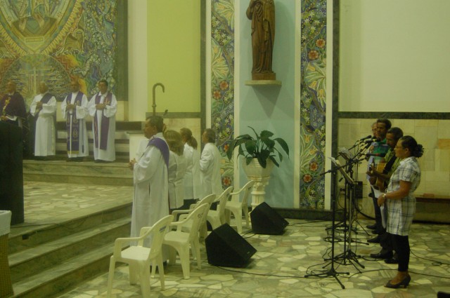 Missa especial celebra os 11 anos de Episcopado de Dom Redovino