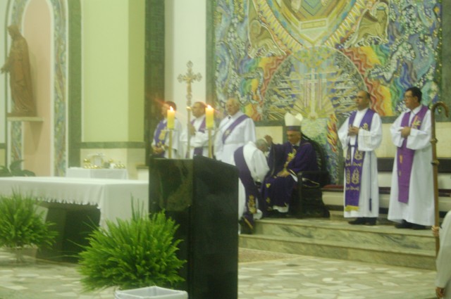 Missa especial celebra os 11 anos de Episcopado de Dom Redovino