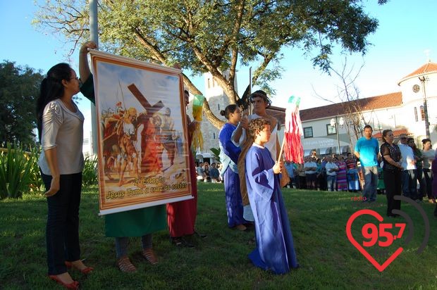 Sexta-Feira da Paixão; veja fotos