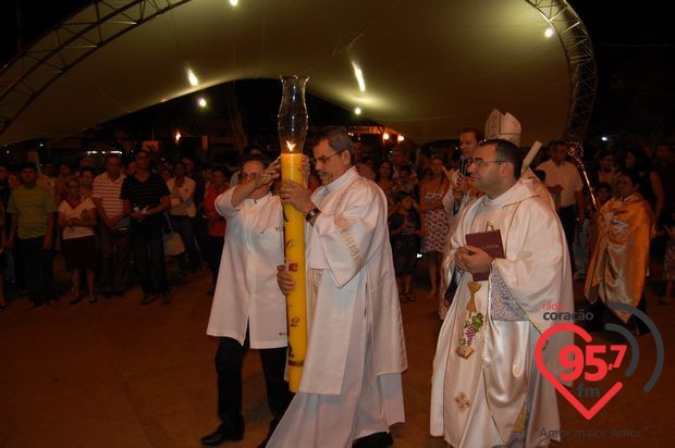 Vigília Pascal na Catedral; veja fotos
