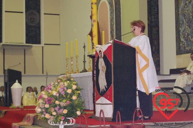 Vigília Pascal na Catedral; veja fotos