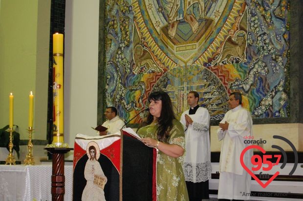 Vigília Pascal na Catedral; veja fotos