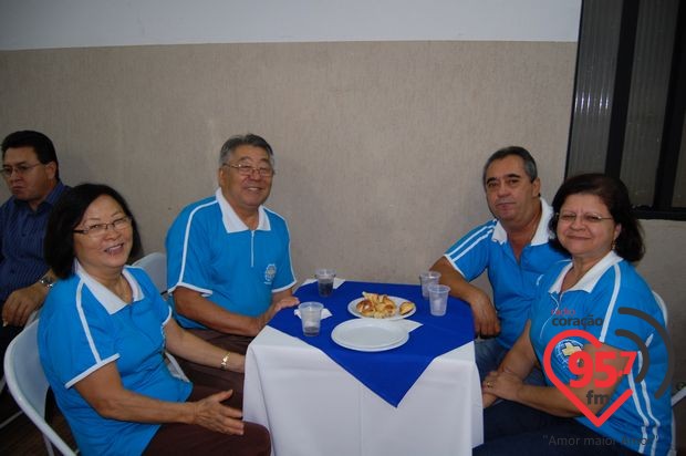 Dom Redovino celebra aniversário com missa em ação de graças
