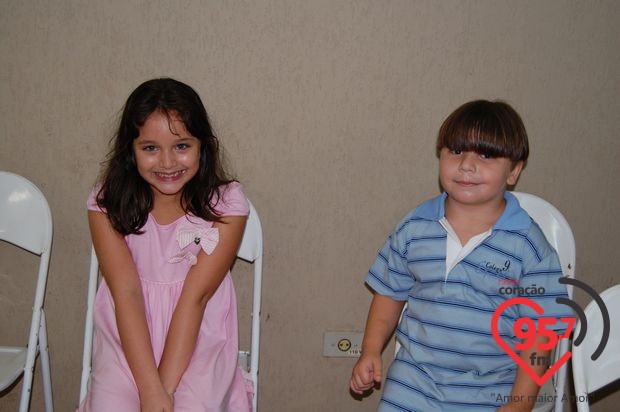 Dom Redovino celebra aniversário com missa em ação de graças