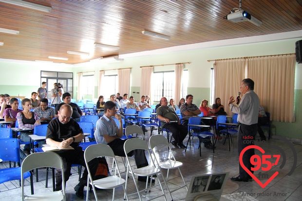 Encontro de Formação para líderes da Pastoral da Juventude na Catedral