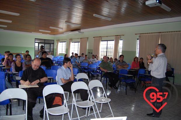 Encontro de Formação para líderes da Pastoral da Juventude na Catedral
