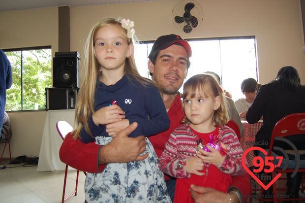 Churrasco comunitário na São Carlos; veja fotos