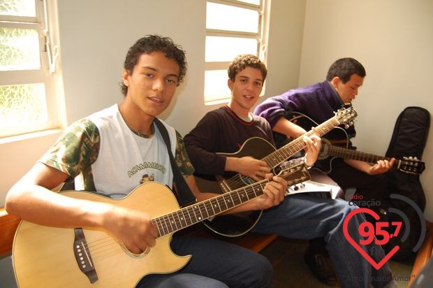 Encontro vocacional reúne jovens em Dourados
