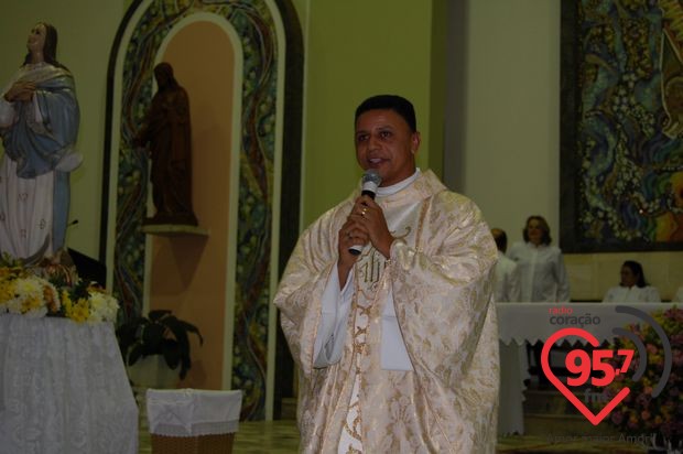 Missa das Mães na Catedral; veja fotos