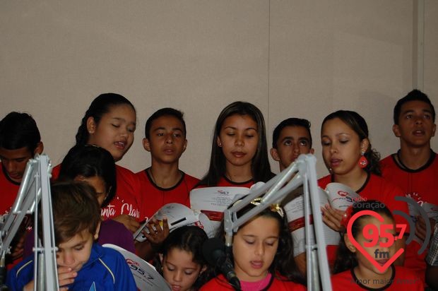 Coral Santa Clara homenageia as Mães ouvintes