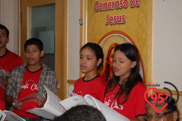Coral Santa Clara homenageia as Mães ouvintes