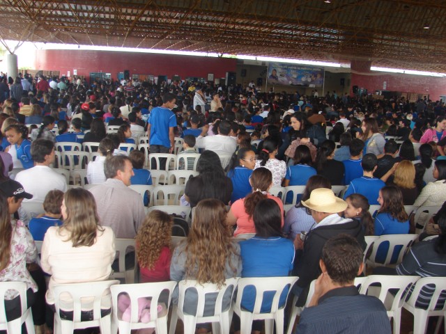 Governador entrega brindes do programa Educação para o Sucesso