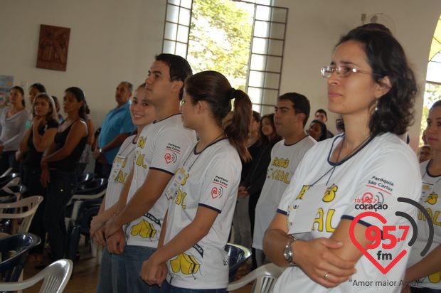 Jovens vivem o exercício da fé e da doação em Ação Social