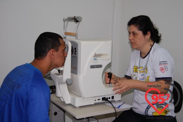 Jovens vivem o exercício da fé e da doação em Ação Social