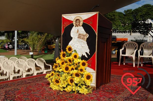Festa de Corpus Christi emociona muitos fieis em Dourados