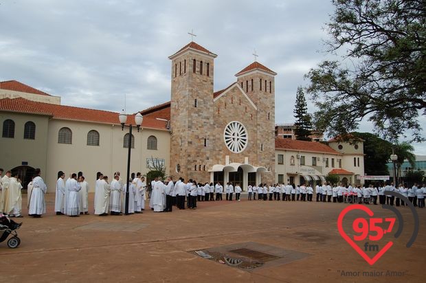 Festa de Corpus Christi emociona muitos fieis em Dourados