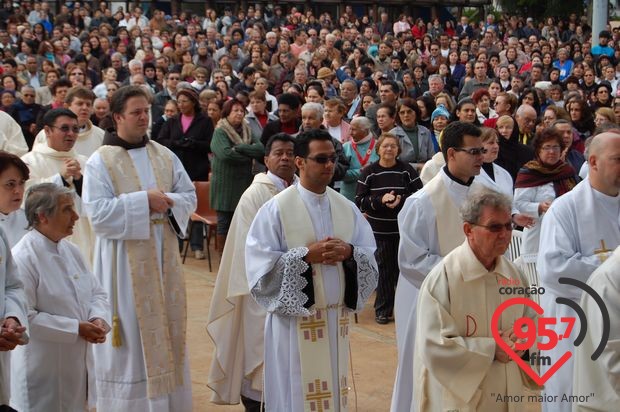 Festa de Corpus Christi emociona muitos fieis em Dourados