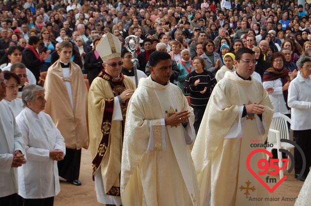 Festa de Corpus Christi emociona muitos fieis em Dourados
