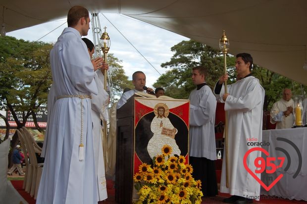 Festa de Corpus Christi emociona muitos fieis em Dourados