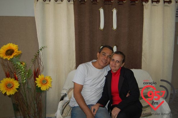Retiro de casais na catedral; veja fotos