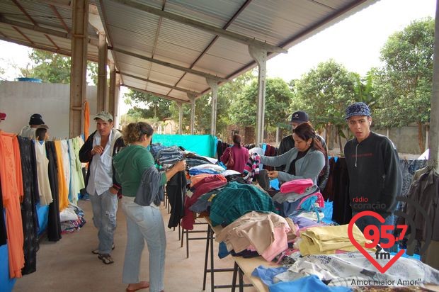 Rádio Coração e Colônia Paraguaia realizam bazar beneficente