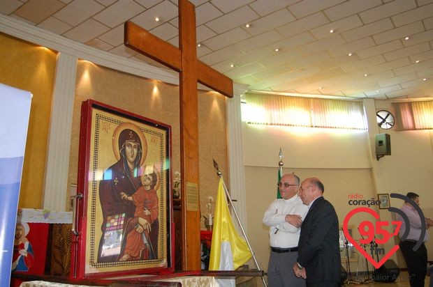 Cruz Peregrina e o Ícone de Maria em Naviraí