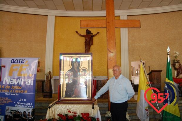 Cruz Peregrina e o Ícone de Maria em Naviraí