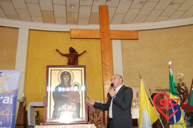 Cruz Peregrina e o Ícone de Maria em Naviraí