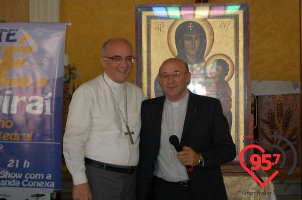 Cruz Peregrina e o Ícone de Maria em Naviraí