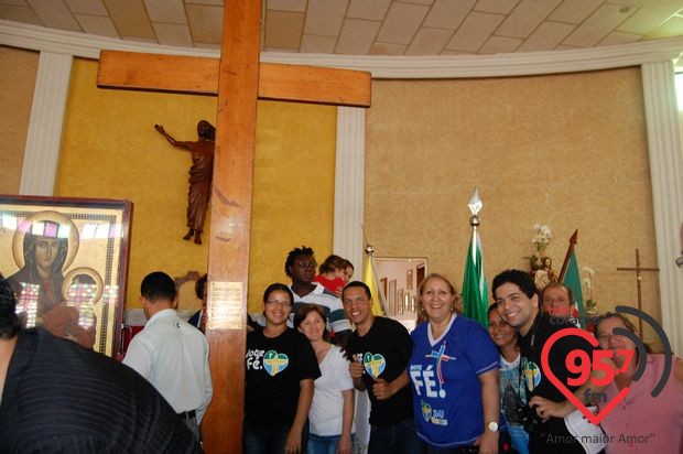Cruz Peregrina e o Ícone de Maria em Naviraí