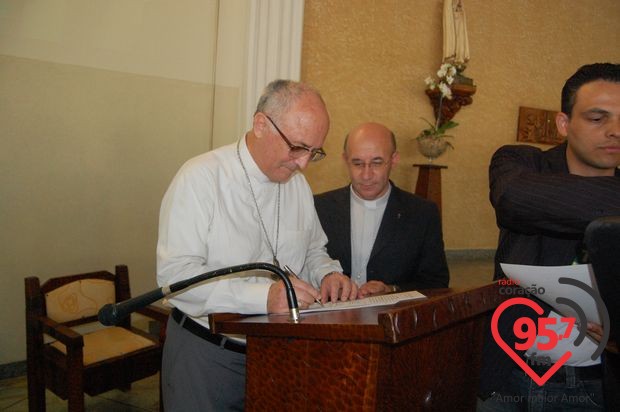 Cruz Peregrina e o Ícone de Maria em Naviraí
