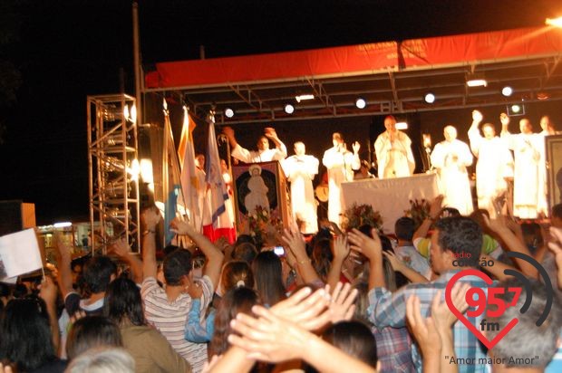 A Cruz Peregrina e o Ícone de Maria em Maracaju