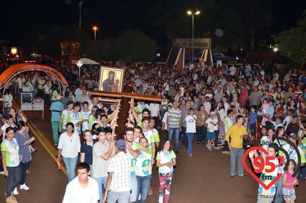 A Cruz Peregrina e o Ícone de Maria em Maracaju