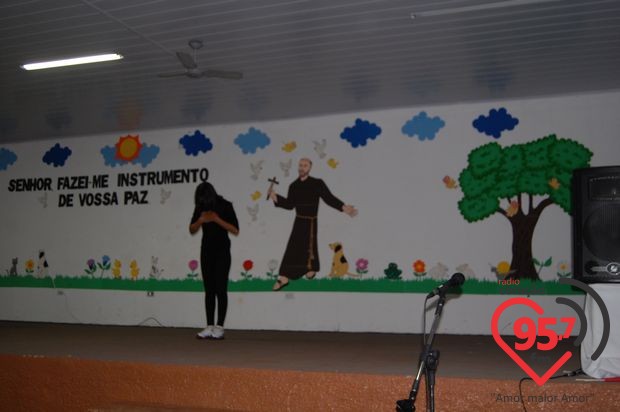 Cruz Peregrina e o Ícone de Maria em Caarapó
