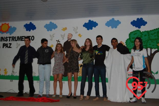 Cruz Peregrina e o Ícone de Maria em Caarapó