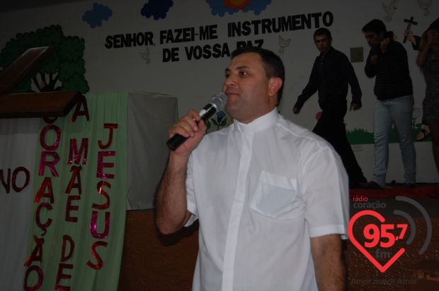 Cruz Peregrina e o Ícone de Maria em Caarapó