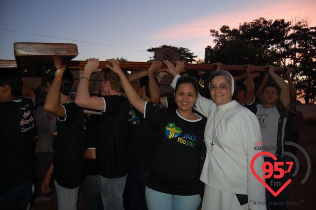 Cruz Peregrina e o Ícone de Maria em Caarapó
