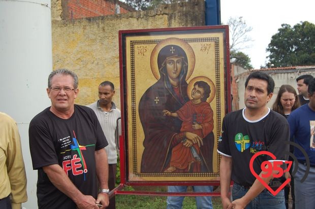 Cruz Peregrina e o Ícone de Maria em Amambai