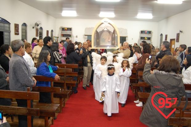 Capelinha da Mãe Peregrina de João Luiz Pozzobon visita Dourados