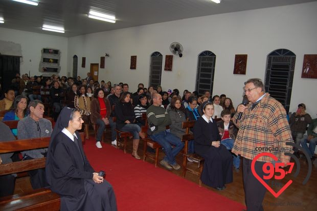 Capelinha da Mãe Peregrina de João Luiz Pozzobon visita Dourados