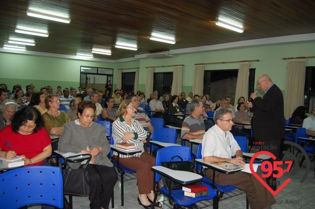 Seminário do Concílio Vaticano II na Catedral; veja fotos