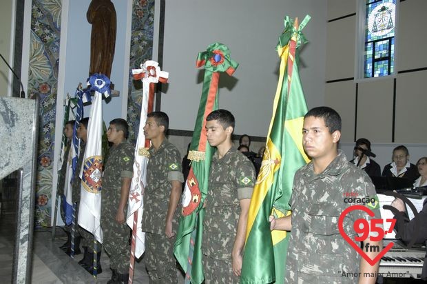 Arcebispo de Brasília preside celebração da Páscoa Militar em Dourados