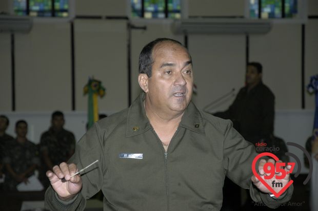 Arcebispo de Brasília preside celebração da Páscoa Militar em Dourados