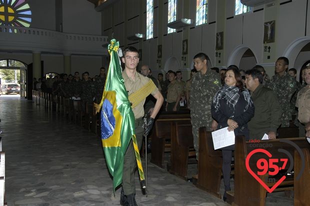 Arcebispo de Brasília preside celebração da Páscoa Militar em Dourados