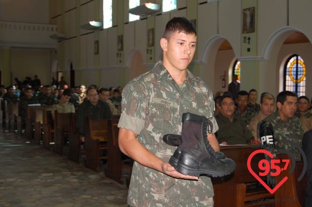 Arcebispo de Brasília preside celebração da Páscoa Militar em Dourados