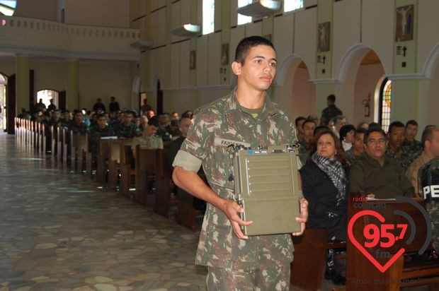 Arcebispo de Brasília preside celebração da Páscoa Militar em Dourados