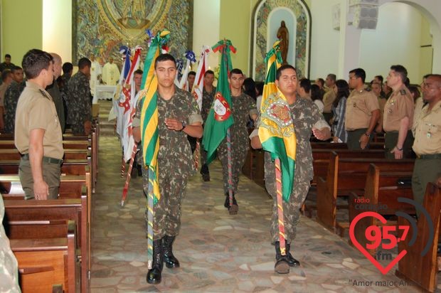 Arcebispo de Brasília preside celebração da Páscoa Militar em Dourados