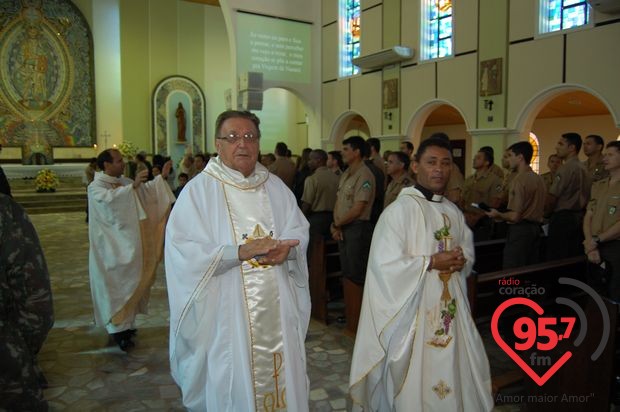 Arcebispo de Brasília preside celebração da Páscoa Militar em Dourados