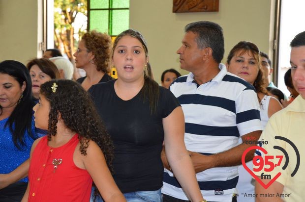 Padre Junior toma posse como novo vigário